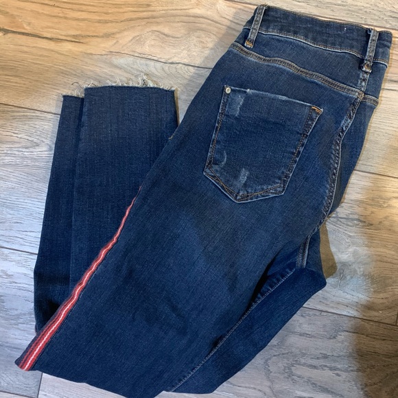 - Zara side stripe jeans with raw hem - Picture 4 of 7